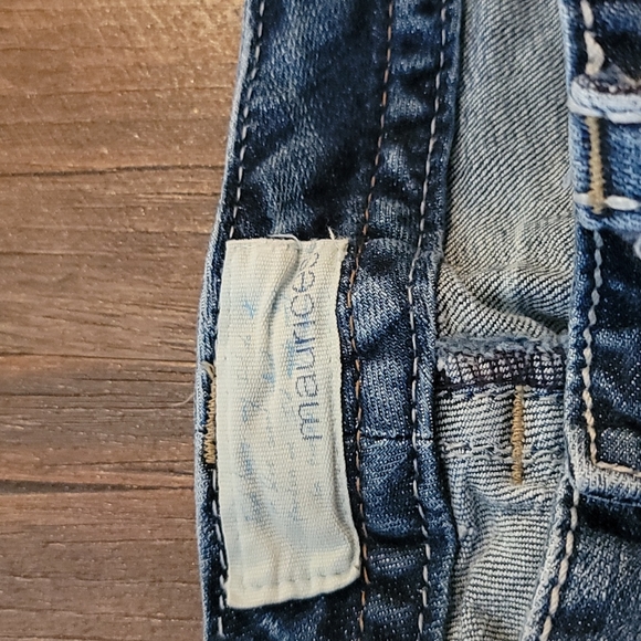 Maurices capris size 5/6 - Picture 8 of 8